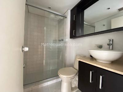 Apartamento de 3 alcobas en venta en La Magnolia, Envigado, 72 m² · foto 7 de 10
