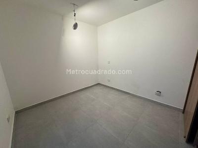Apartamento de 2 alcobas en arriendo en Cervantes, Envigado, 97 m² · foto 4 de 12