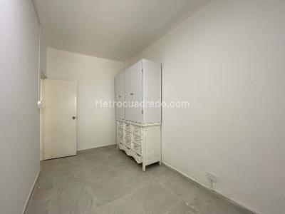 Apartamento de 2 alcobas en arriendo en Centro, Envigado, 42 m² · foto 2 de 7
