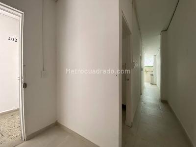 Apartamento de 2 alcobas en arriendo en Centro, Envigado, 42 m² · foto 4 de 7
