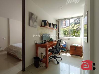 Apartamento de 3 alcobas en venta en Loma Del Barro, Envigado, 94 m² · foto 10 de 15