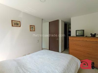 Apartamento de 3 alcobas en venta en Loma Del Barro, Envigado, 94 m² · foto 5 de 15
