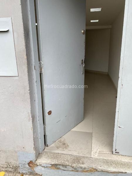 Bodega en Arriendo, CENTRO INDUSTRIAL DE PUENTE ARANDA, Bogotá D.C. - Más