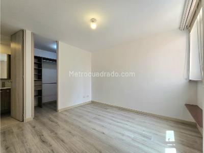 Apartamento de 3 alcobas en venta en Sabaneta, Sabaneta, 85 m² · foto 7 de 14