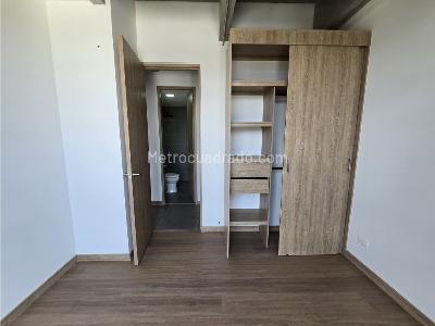 Apartamento en venta en Loma Del Escobero, Envigado · foto 9 de 12
