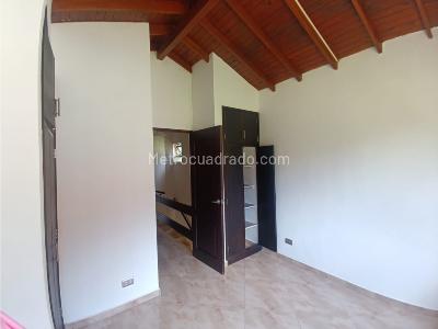 Casa de 3 alcobas en venta en El Trianon, Envigado, 97 m² · foto 8 de 14