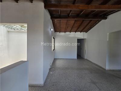 Casa de 5 alcobas en venta en Milan, Envigado, 186 m² · foto 11 de 20