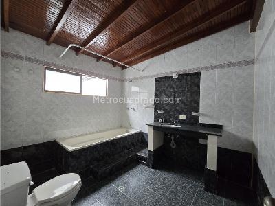 Casa de 5 alcobas en venta en Milan, Envigado, 186 m² · foto 12 de 20