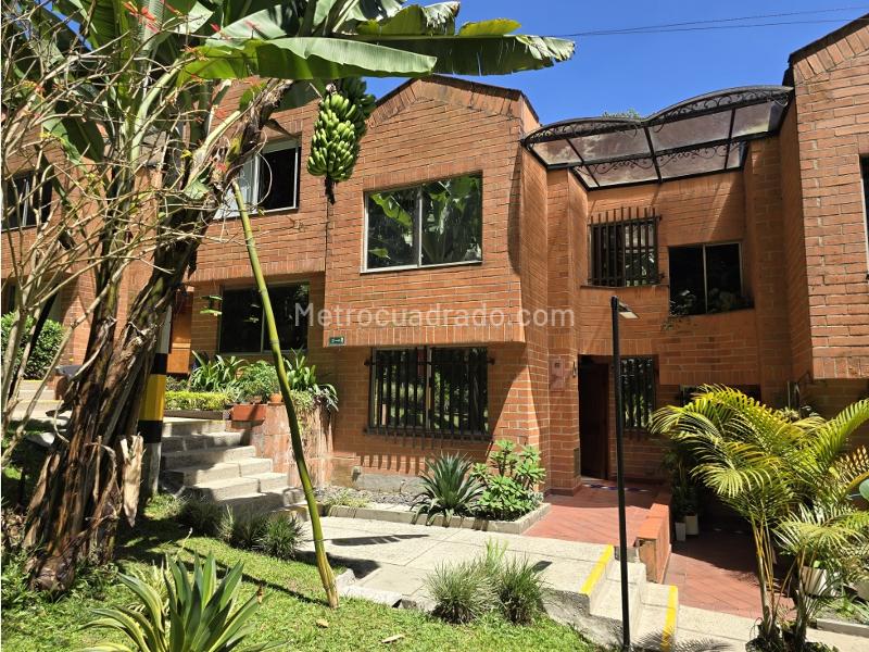 Casa – Envigado, barrio los naranjos, Valle de Aburrá - Vista 2