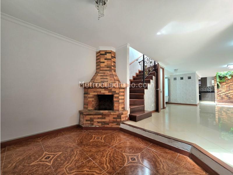 Casa – Envigado, barrio los naranjos, Valle de Aburrá - Vista 3