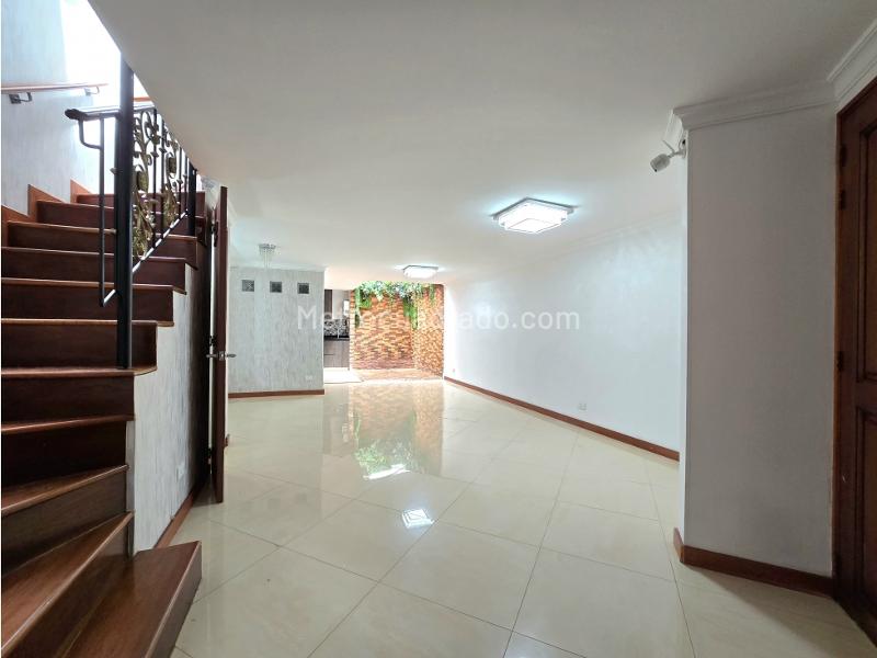 Casa – Envigado, barrio los naranjos, Valle de Aburrá - Vista 4