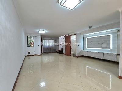 Casa de 3 alcobas en venta en El Trianon, Envigado, 122 m² · foto 8 de 20