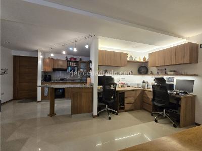 Apartamento de 2 alcobas en venta en Aves Marias, Sabaneta, 132 m² · foto 3 de 13