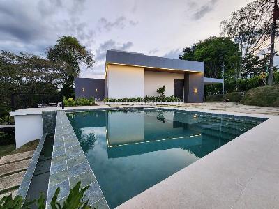 Casa de 4 alcobas en venta en Pueblito Cafetero, Pereira · foto 4 de 20