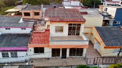 Casa en venta en El Jardin, Pereira · foto 2 de 14