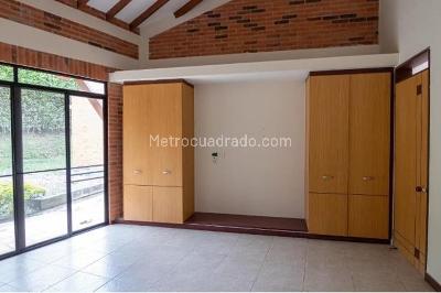 Casa de 3 alcobas en venta en El Tigre, Pereira, 958 m² · foto 10 de 19