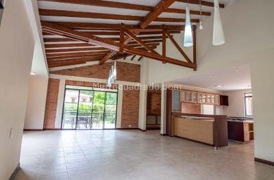 Casa de 3 alcobas en venta en El Tigre, Pereira, 958 m² · foto 14 de 19