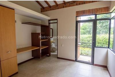 Casa de 3 alcobas en venta en El Tigre, Pereira, 958 m² · foto 2 de 19