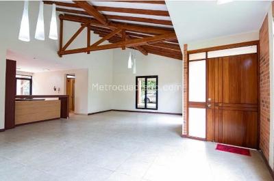 Casa de 3 alcobas en venta en El Tigre, Pereira, 958 m² · foto 3 de 19