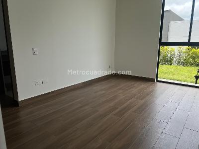 Casa de 3 alcobas en venta en Cerritos, Pereira, 1500 m² · foto 10 de 18