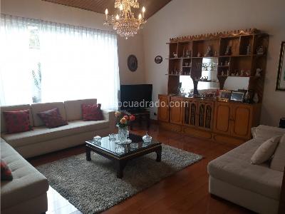 Casa en venta en Las Villas, Bogotá · foto 2 de 18