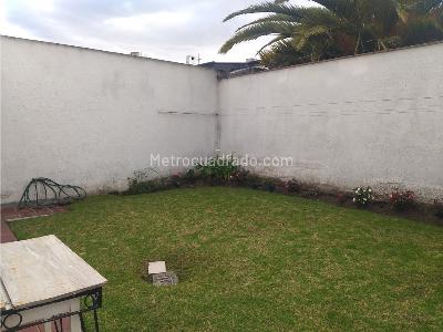 Casa en venta en Las Villas, Bogotá · foto 6 de 18