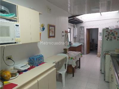Casa en venta en Las Villas, Bogotá · foto 8 de 18