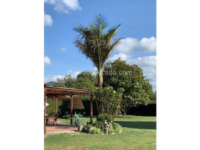 Casa de 4 alcobas en venta en Guaymaral, Bogotá, 300 m² · foto 2 de 13