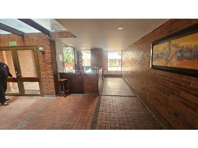 Apartaestudio en venta en Chapinero Alto, Bogotá, 32 m² · foto 8 de 9