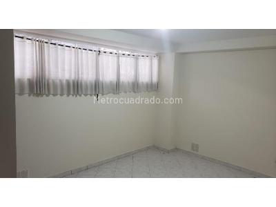 Casa de 5 alcobas en venta en Galerias, Bogotá, 225 m² · foto 5 de 20