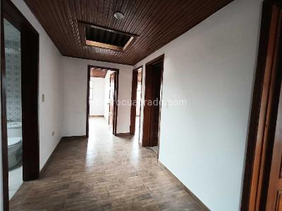 Casa de 4 alcobas en arriendo en Cundinamarca / Chia, Chía, 260 m² · foto 16 de 20