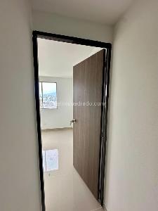Apartamento de 3 alcobas en venta en Los Guaduales, Cali, 90 m² · foto 5 de 18