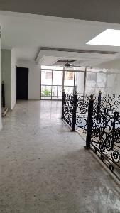 Casa de 5 alcobas en venta en El Ingenio, Cali, 250 m² · foto 10 de 16