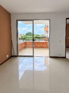 Apartamento de 2 alcobas en venta en Bochalema, Cali, 85 m² · foto 2 de 12
