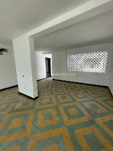 Casa de 5 alcobas en venta en Galan, Bucaramanga, 266 m² · foto 6 de 17