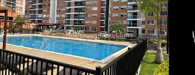 Apartamento en venta en El Recreo, Floridablanca · foto 2 de 13