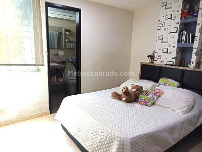 Apartamento de 3 alcobas en venta en Monterredondo, Bucaramanga, 92 m² · foto 7 de 9