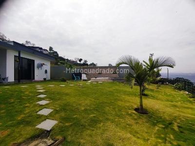 Casa de 3 alcobas en venta en Villa Guadalquivir, Floridablanca, 220 m² · foto 6 de 20