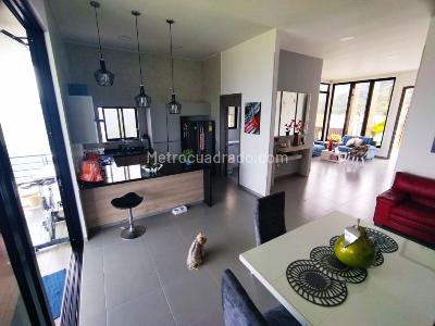 Casa de 3 alcobas en venta en Villa Guadalquivir, Floridablanca, 220 m² · foto 12 de 20