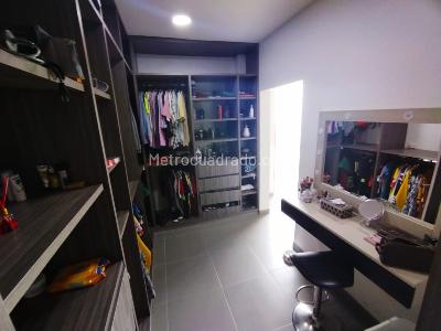 Casa de 3 alcobas en venta en Villa Guadalquivir, Floridablanca, 220 m² · foto 17 de 20