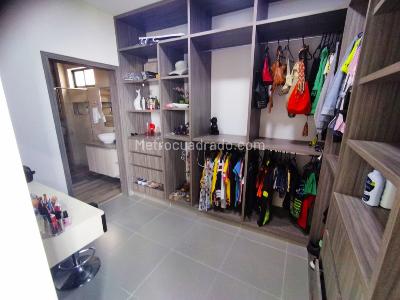Casa de 3 alcobas en venta en Villa Guadalquivir, Floridablanca, 220 m² · foto 18 de 20