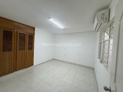 Apartamento de 4 alcobas en venta en La Aurora, Bucaramanga, 185 m² · foto 7 de 16