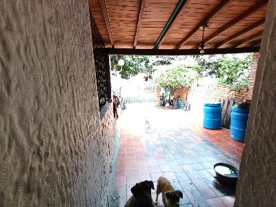 Casa de 5 alcobas en venta en Diamante 2, Bucaramanga, 300 m² · foto 2 de 8
