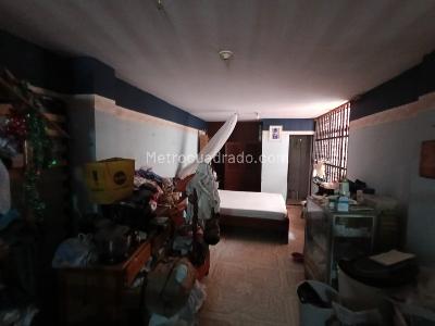 Casa de 5 alcobas en venta en Diamante 2, Bucaramanga, 300 m² · foto 4 de 8
