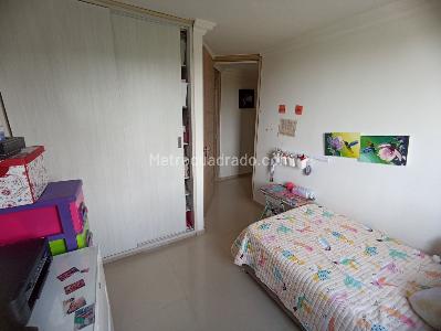 Apartamento de 3 alcobas en venta en Floridablanca, 86 m² · foto 7 de 14
