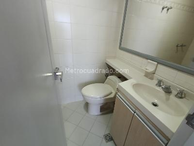 Apartamento de 3 alcobas en venta en Cabecera Del Llano, Bucaramanga, 80 m² · foto 11 de 15