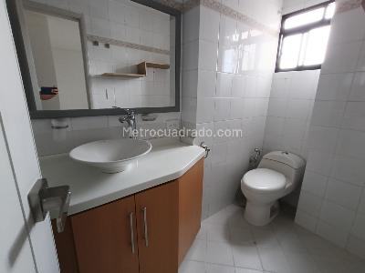 Apartamento de 3 alcobas en venta en Cabecera Del Llano, Bucaramanga, 80 m² · foto 14 de 15