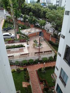Apartamento de 3 alcobas en venta en Mirador Del Valle, Floridablanca, 65 m² · foto 3 de 4