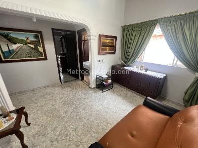 Casa de 4 alcobas en venta en Cañaveral, Floridablanca, 307 m² · foto 13 de 20