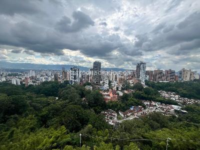 Apartamento de 4 alcobas en venta en Los Cedros, Bucaramanga, 145 m² · foto 2 de 20